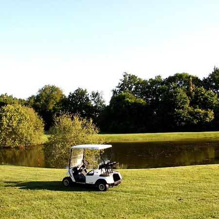Anjou Golf And Country Club Hotel Champigne Exterior photo