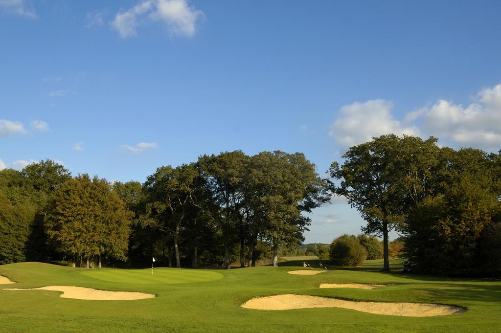 Anjou Golf And Country Club Hotel Champigne Exterior photo