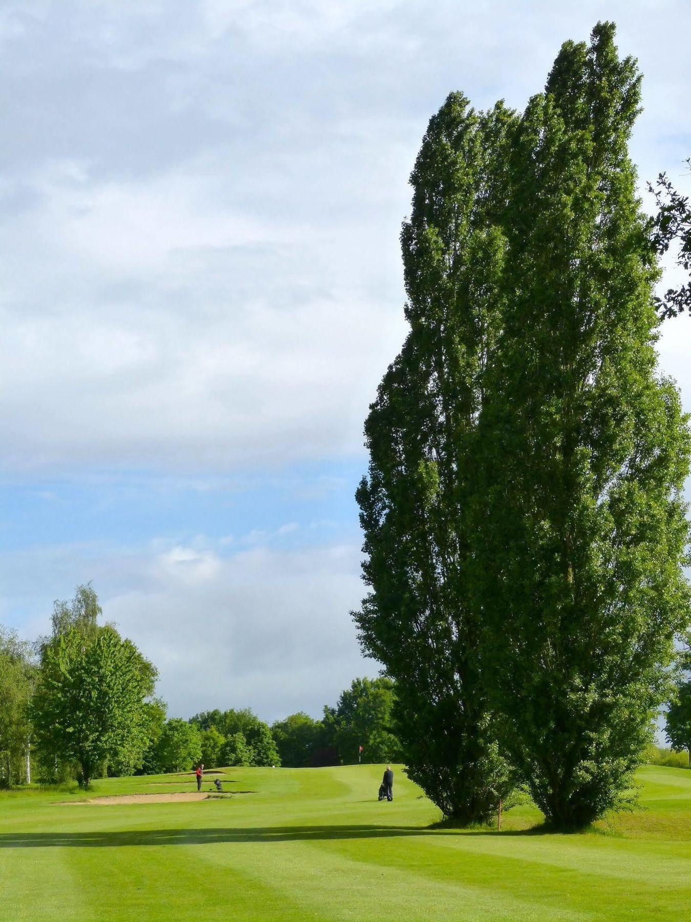 Anjou Golf And Country Club Hotel Champigne Exterior photo